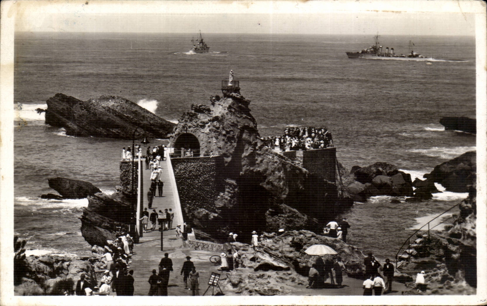 CPA Biarritz Le rocher de la vierge