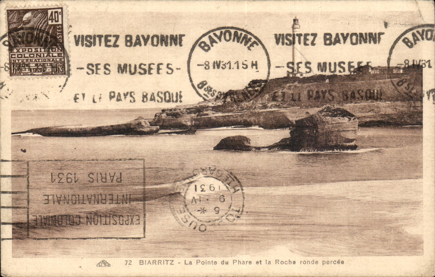 CPA Biarritz La pointe du phare et la roche ronde percee