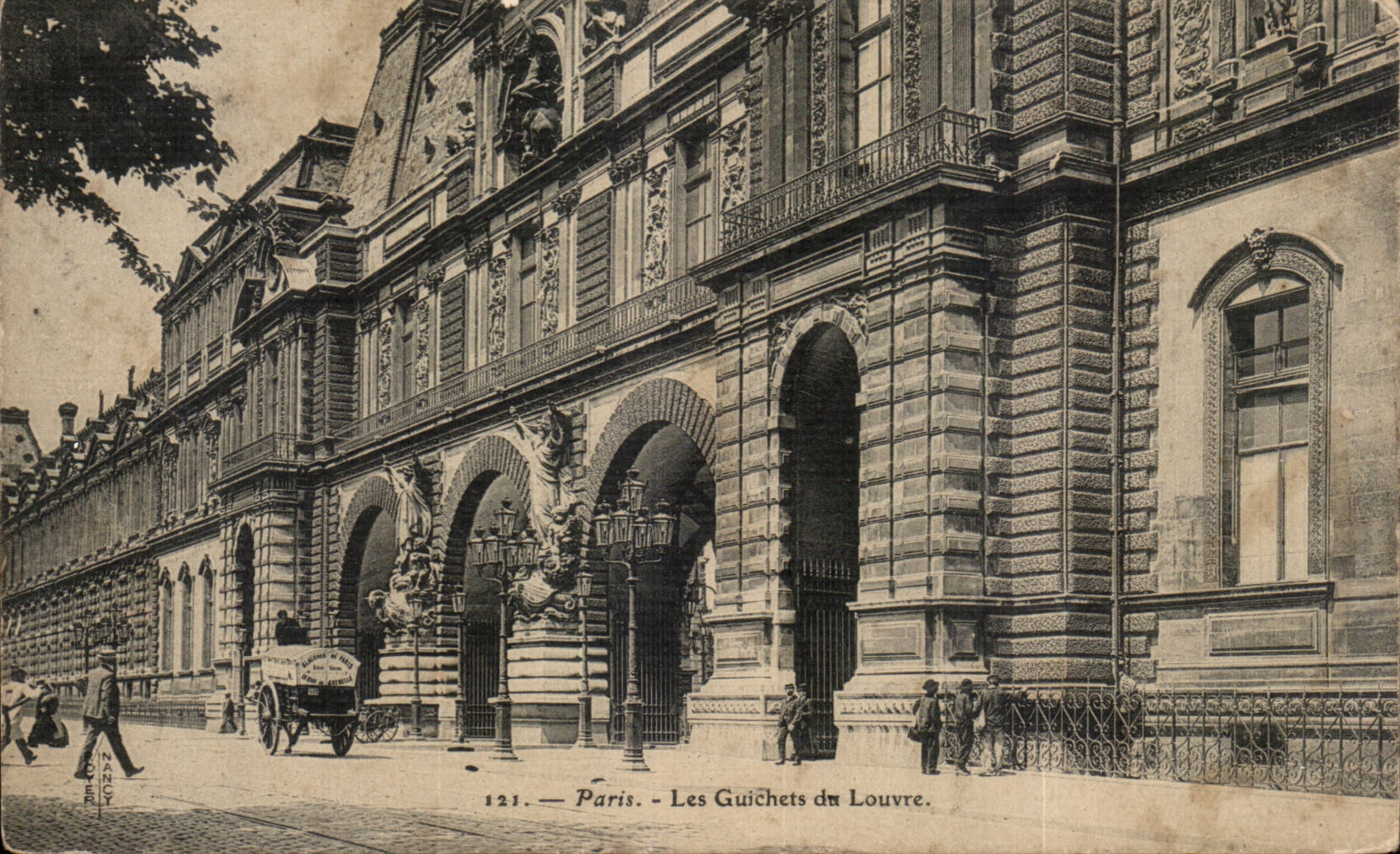 Paris CPA Les guichets du Louvre