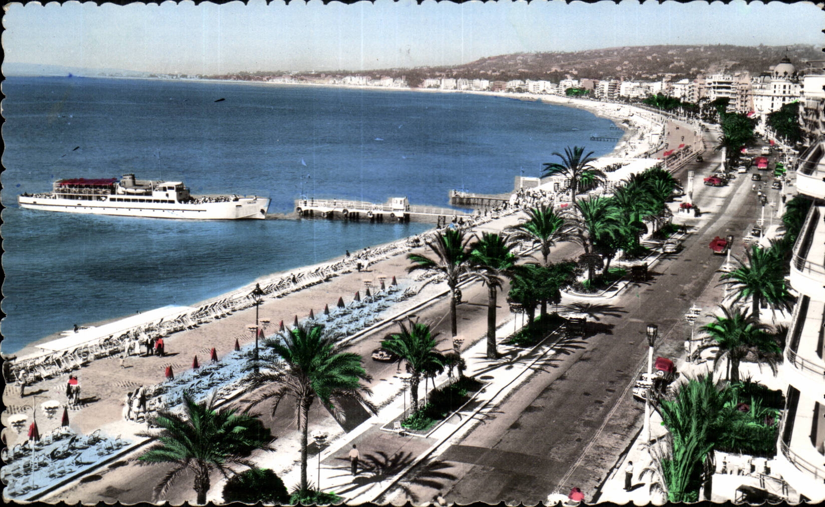 MODERN CARD Cannes the walk of English