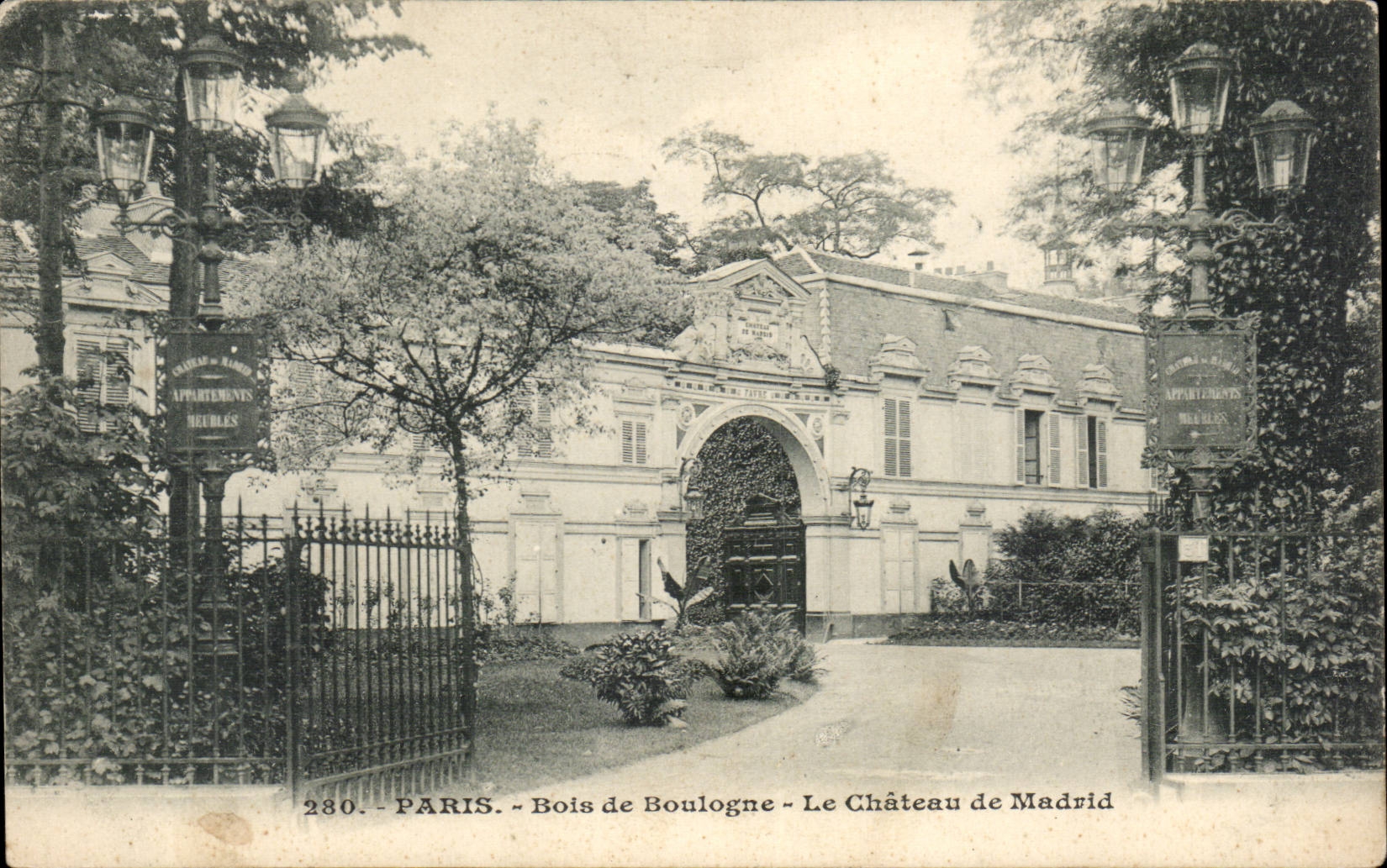 Paris CPA Bois de boulogne Le chateau de madrid
