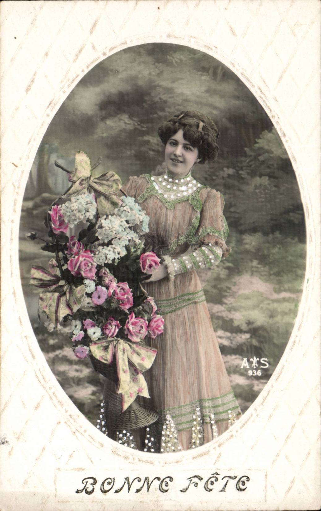 CPA Fantasy Bonne woman celebrates