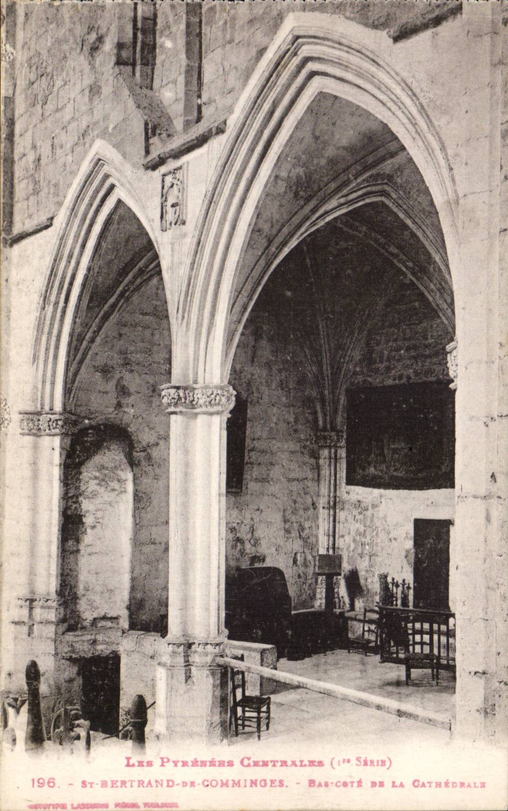St Bertrand de Comminges CPA Bas dimensions cathedral