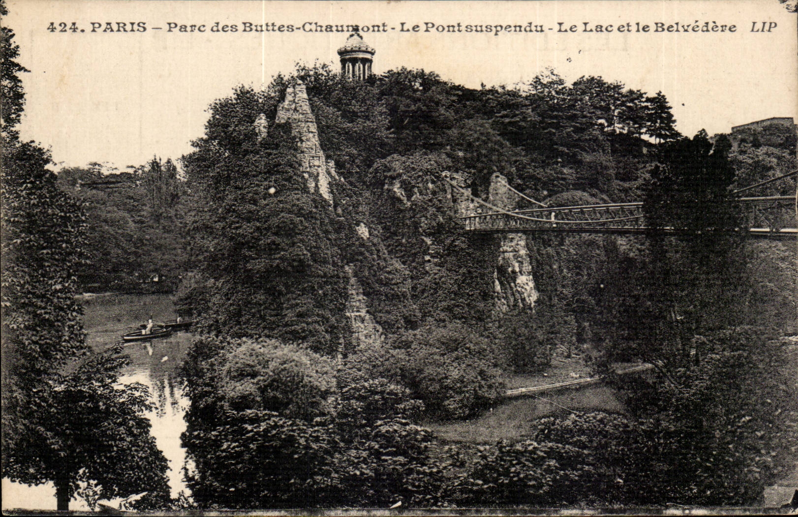 CPA Paris Park of the Chaumont Hillocks the suspended bridge the lake and the view-point
