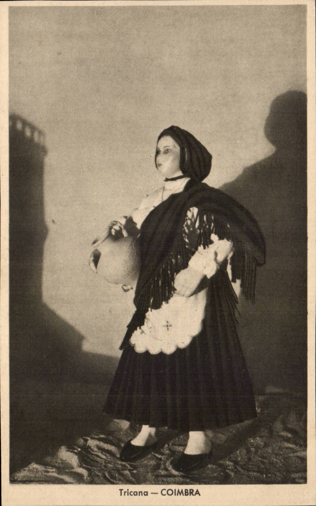 CPA Portuguese Costumes Fair of Paris 1937 Tricana Coimbra Headstock