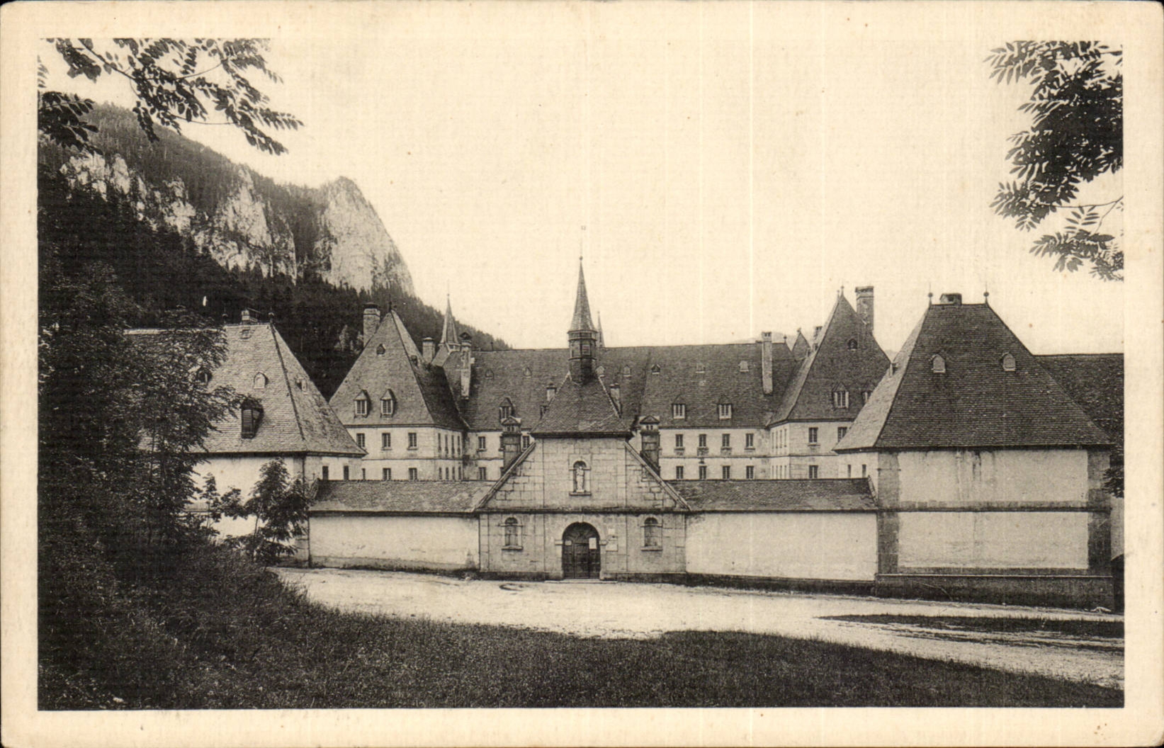 CPA Kloster des grossen Chartreuse Eingangs des Klosters