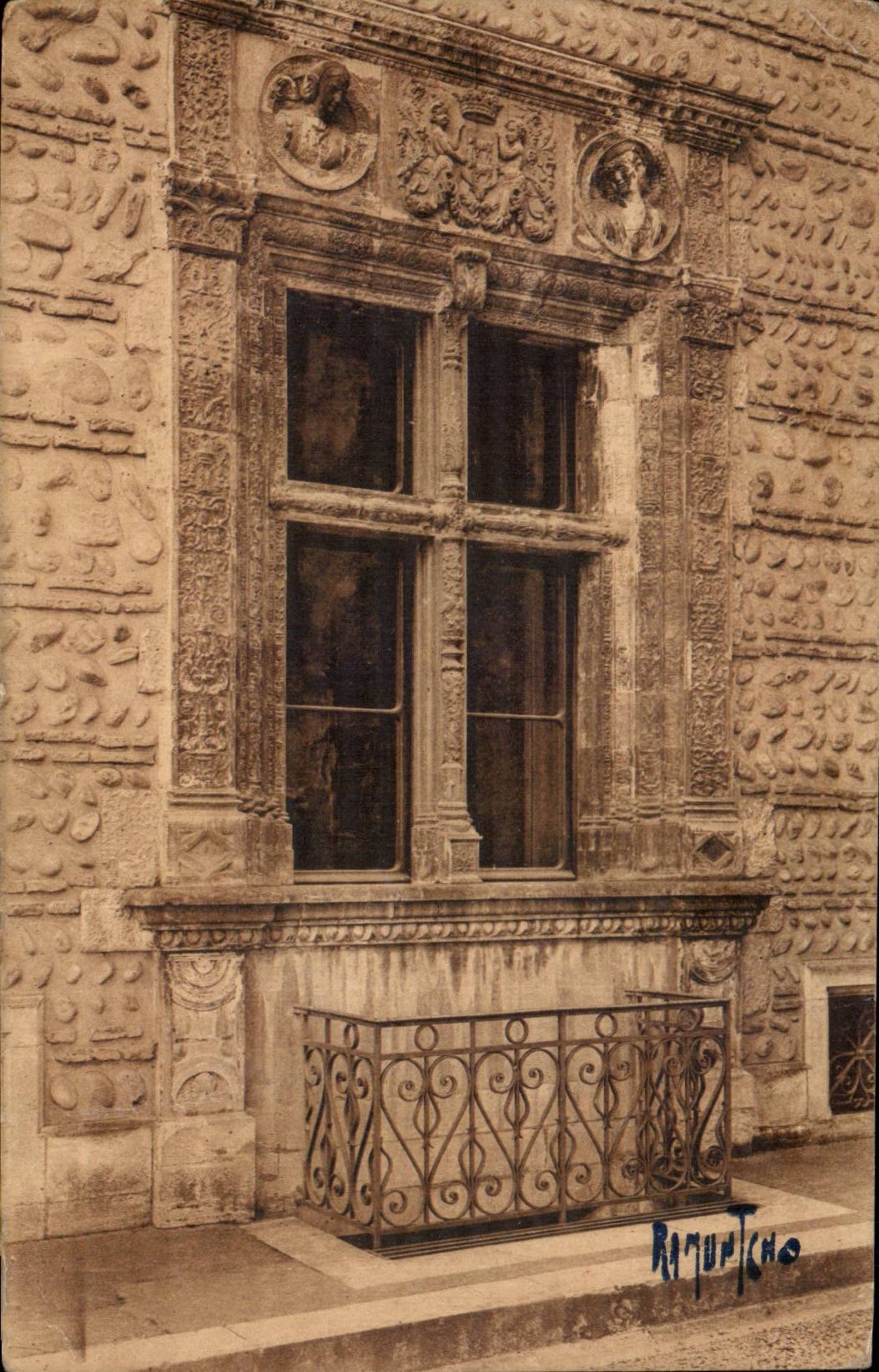 CPA Fenestrates Schloss von Pau