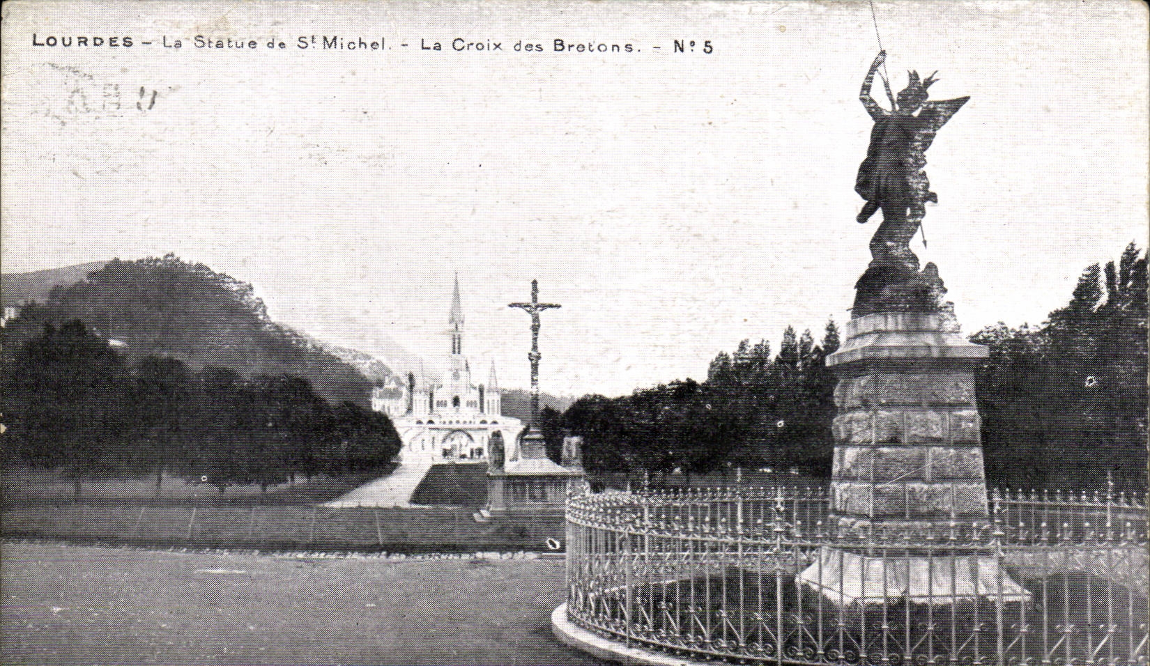 CPA Lourdes the cross of Breton Statue of St Michel