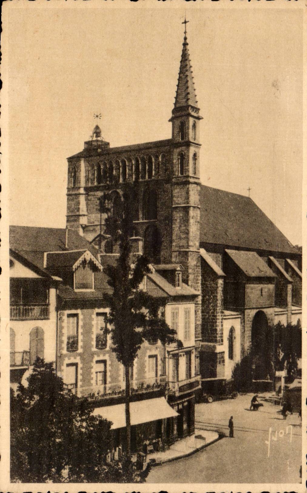 CPA Bagnerres de Bigorre Church Saint Vincent