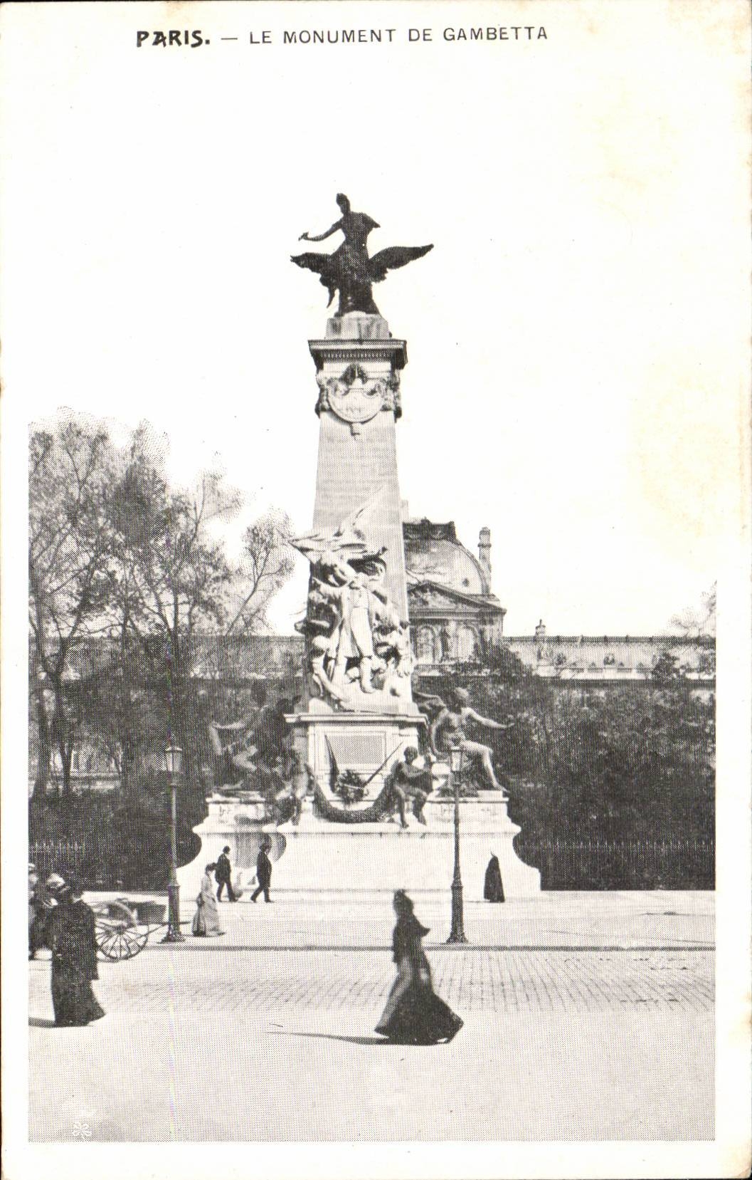 CPA Paris Monument de Gambetta