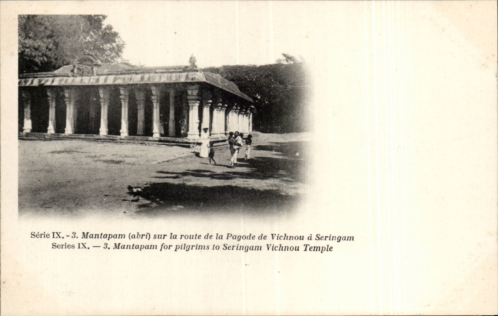 CPA Inde India Mantapam sur la route de la pagode a Vichnou a Seringam