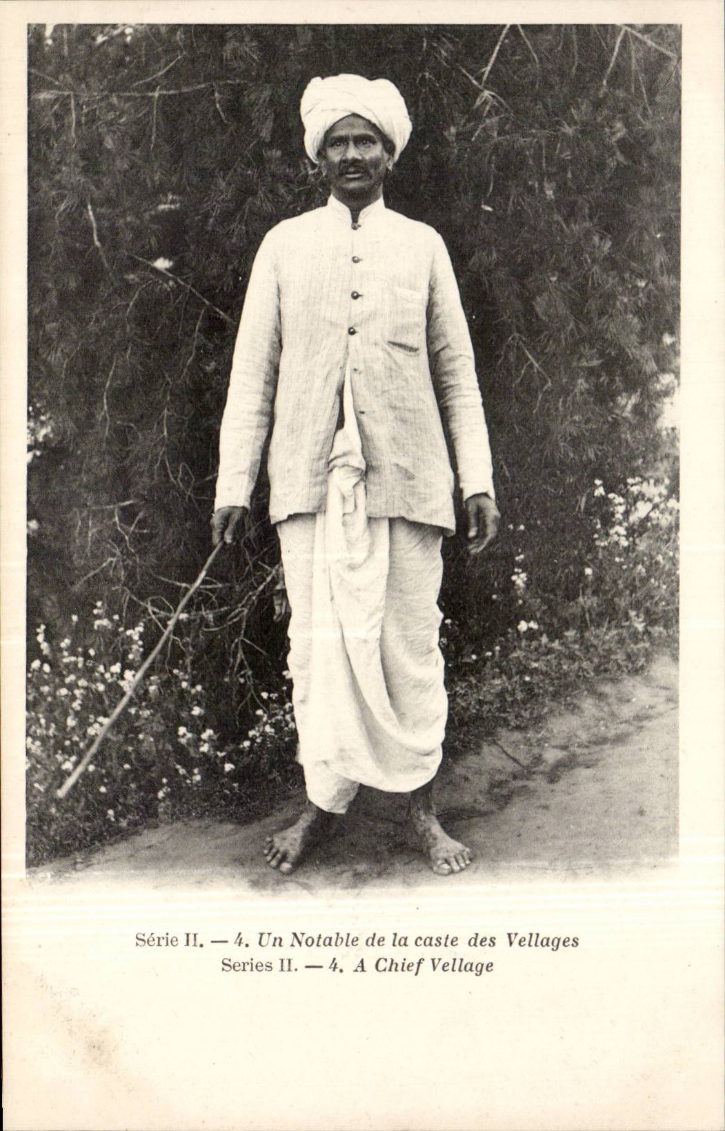 CPA Inde India Un notable d ela caste des Vellages ( folklore coiffe costume )