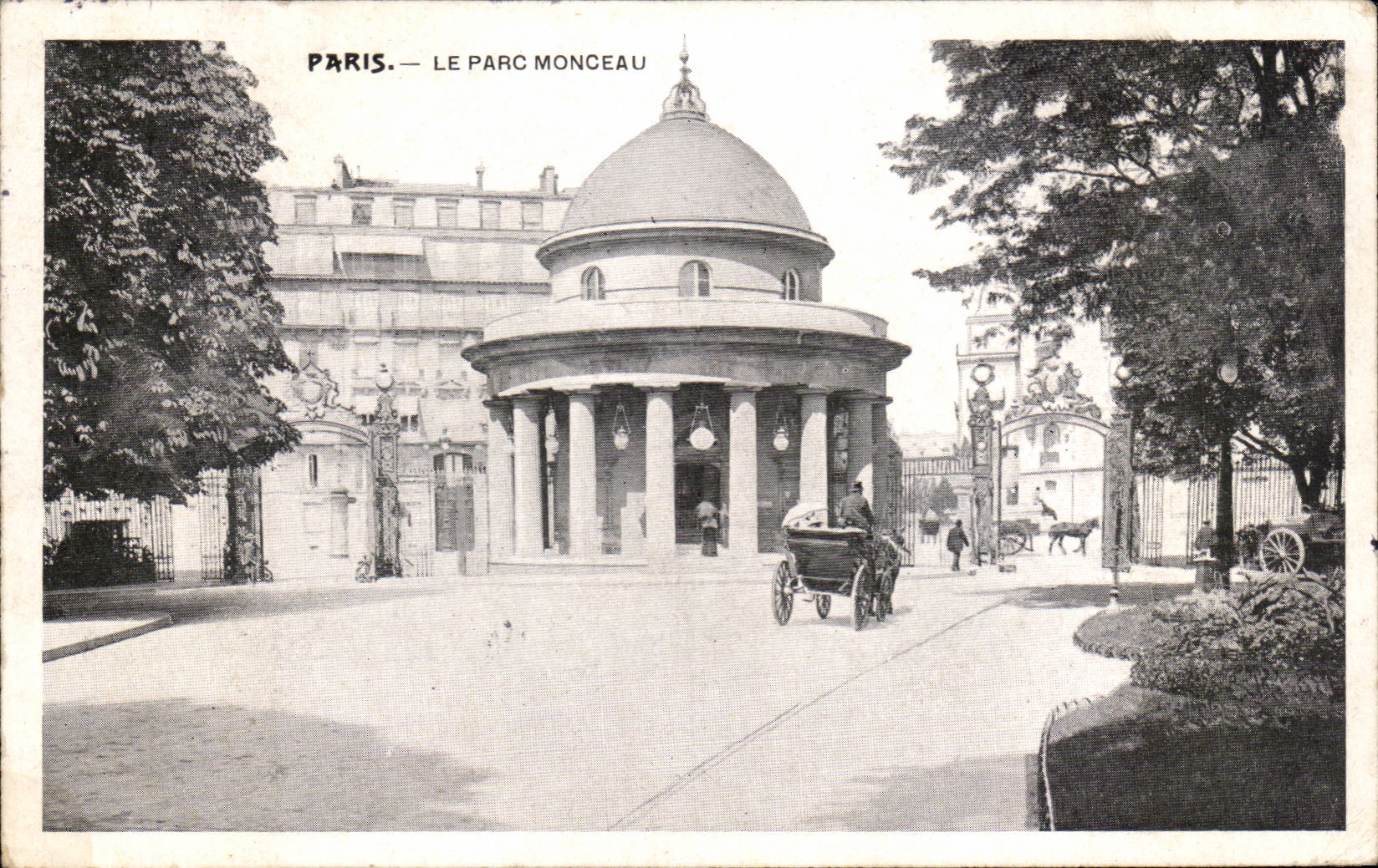 Paris CPA the park Heap