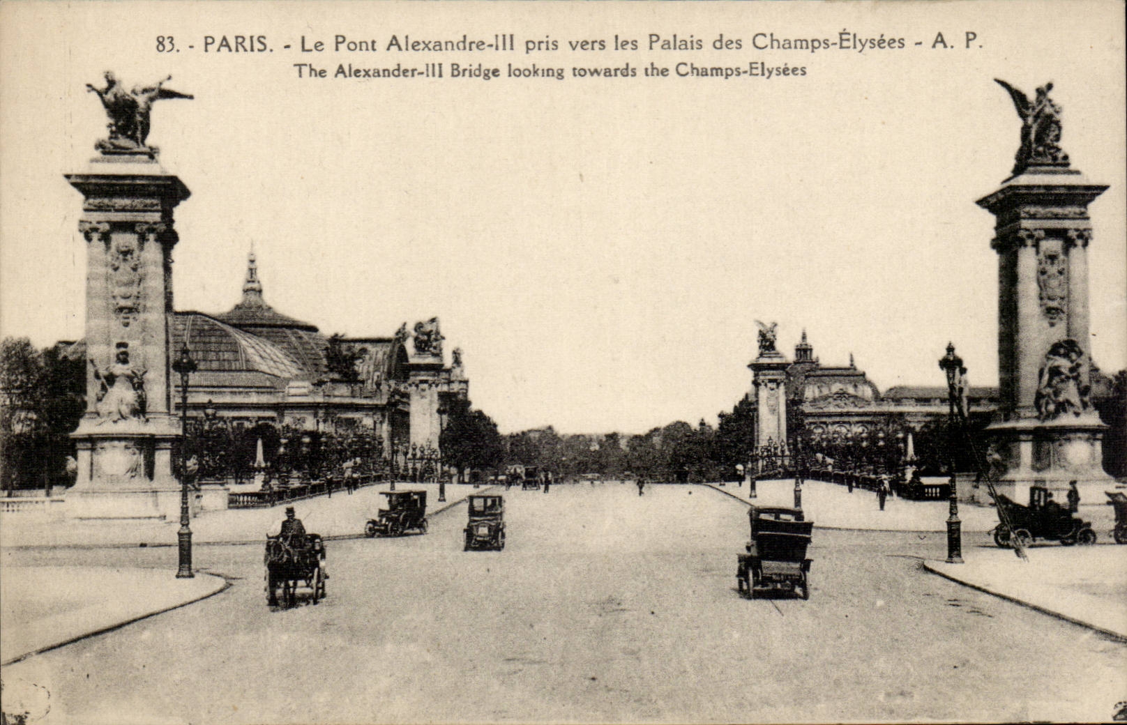 Paris CPA Bridge Alexandre III taken towards the palates of the Champs Elysees