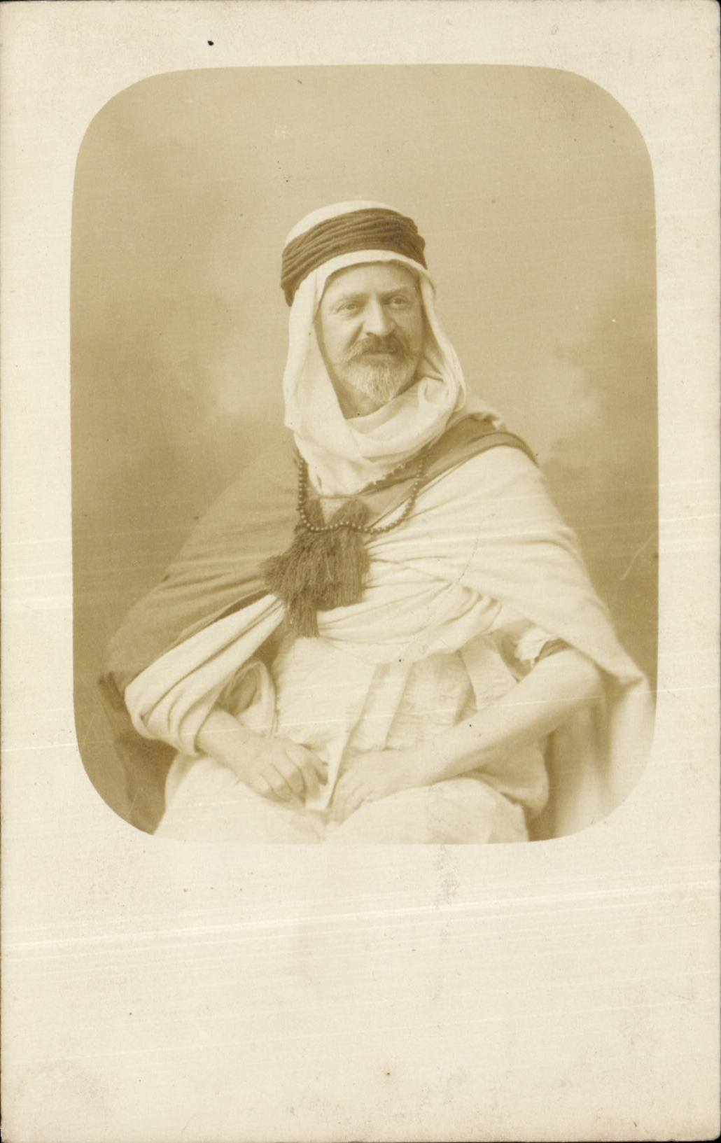 CPA Folklore Costume Character of North Africa