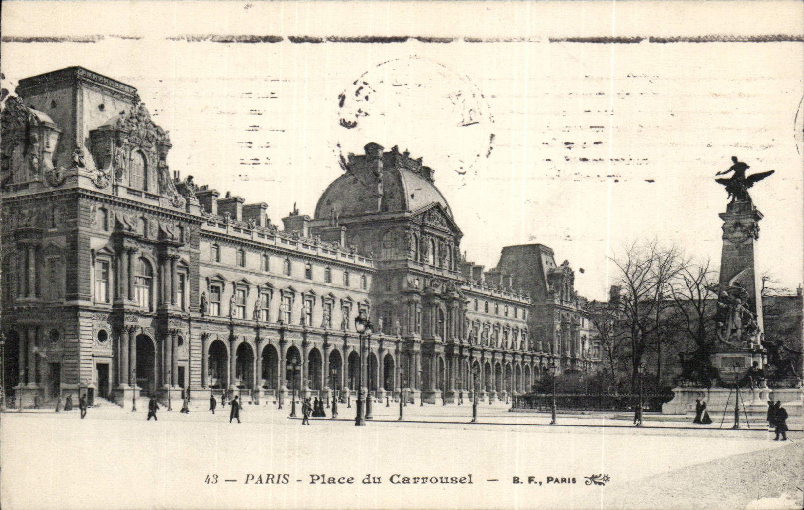 Paris CPA Place du Carrousel
