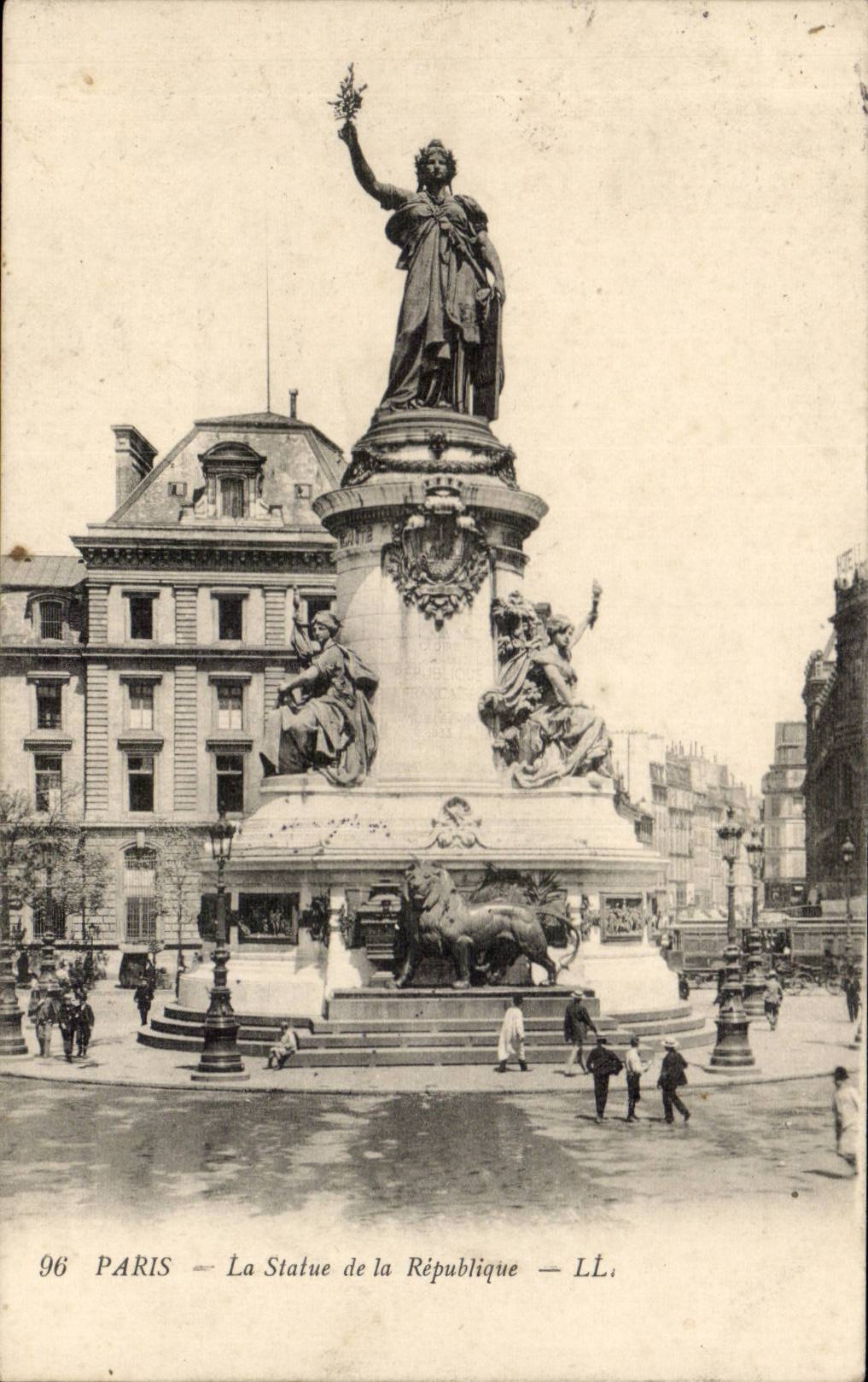 Statue Paris-CPA der Republik