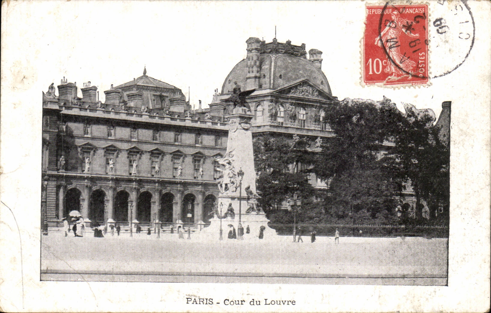 CPA Paris Cour du Louvre