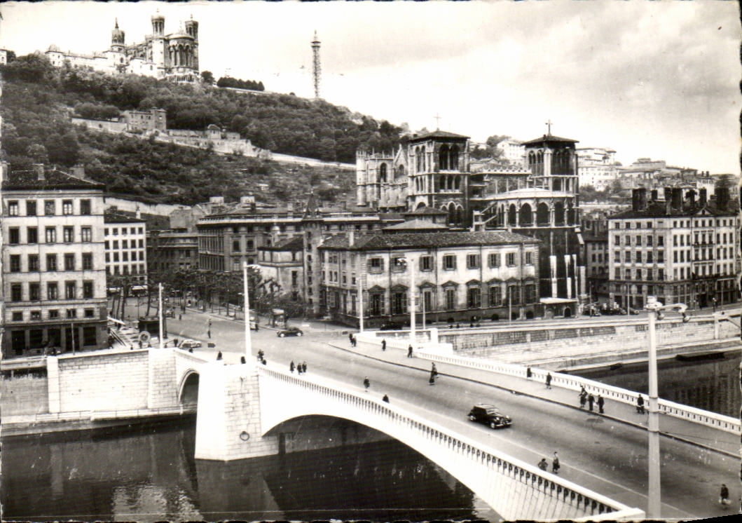Lyon MODERN CARD the Tilsitt bridge on the Saone Saint Jean and the hill of Fourviere