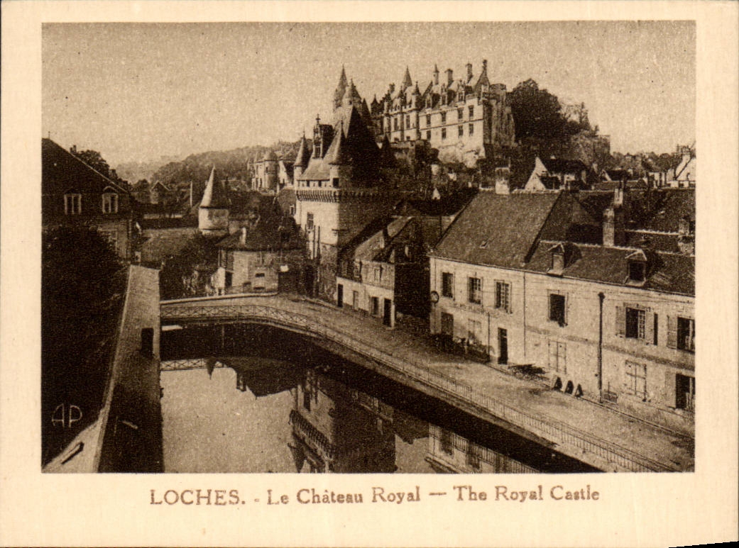 Loaches CPA the castle