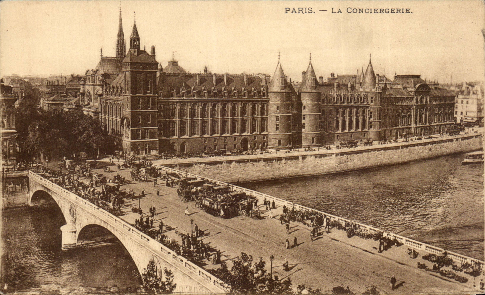 Paris CPA La conciergerie 