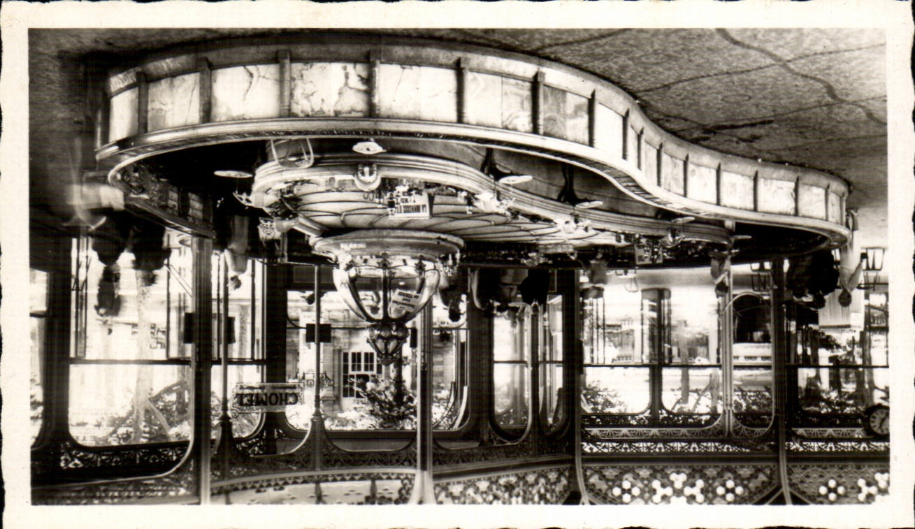 CPM Vichy la source Chomel