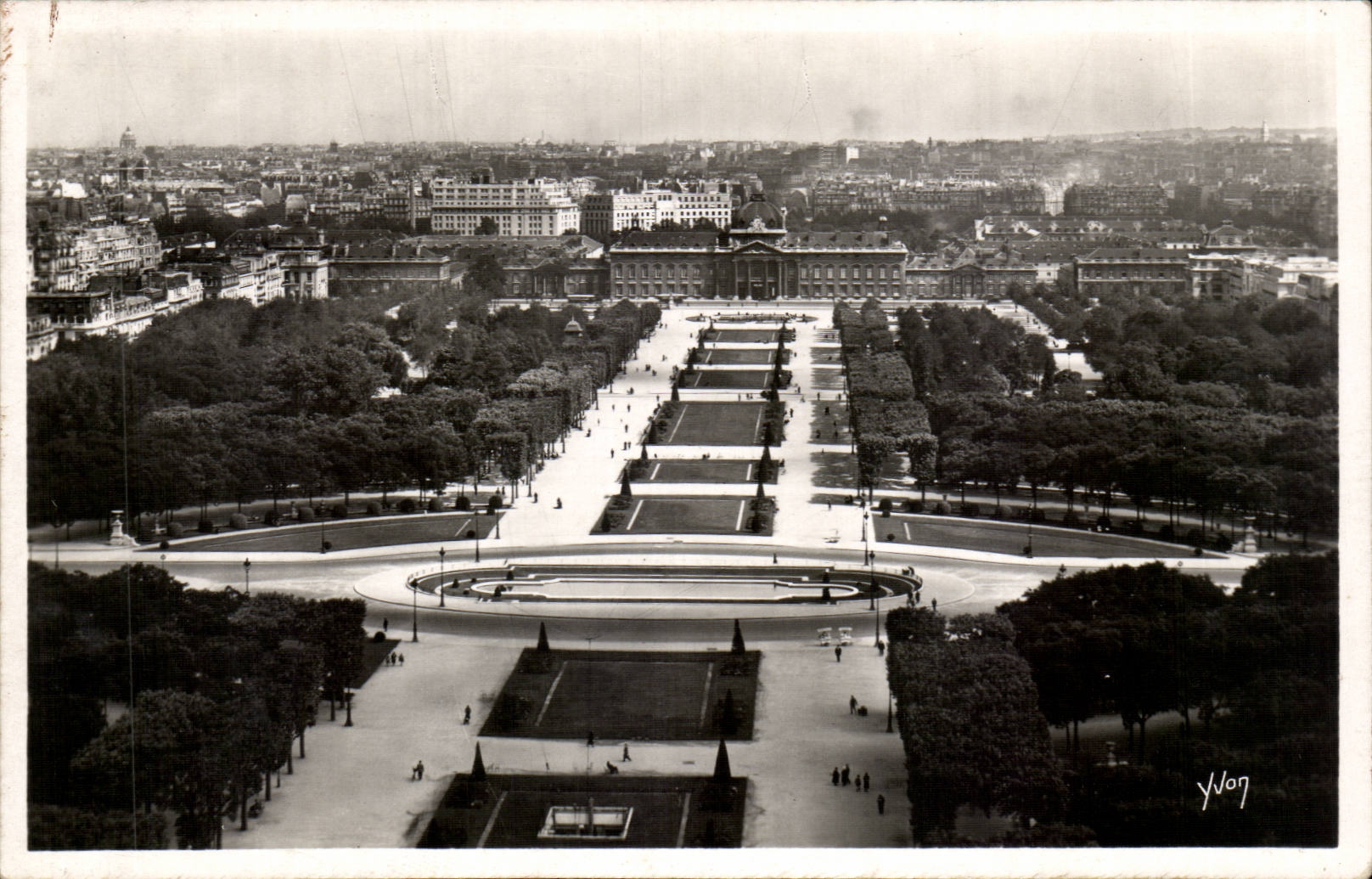 Paris CPA gardens of the Champ de Mars and the military academy