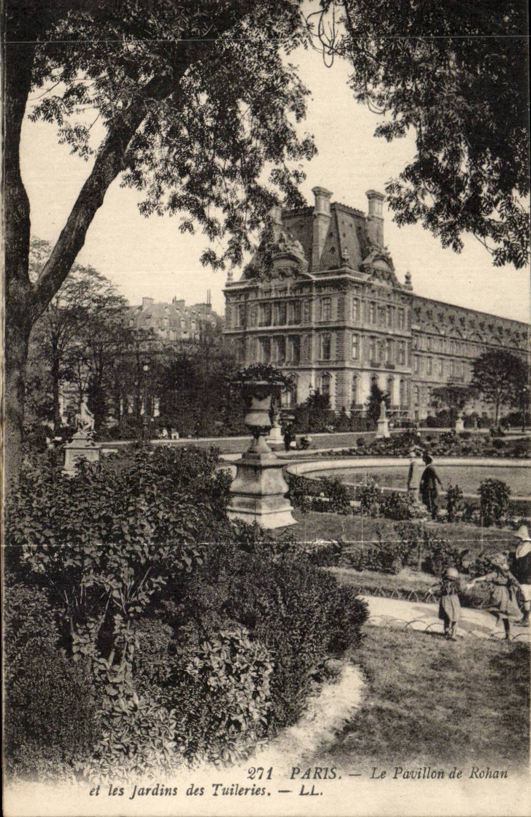 Paris CPA Le pavillon de Rohan et les jardins des Tuileries