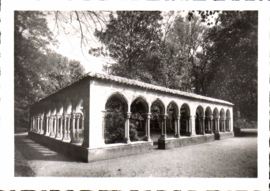 Tarbes C¨PSM the Massey garden and the cloister