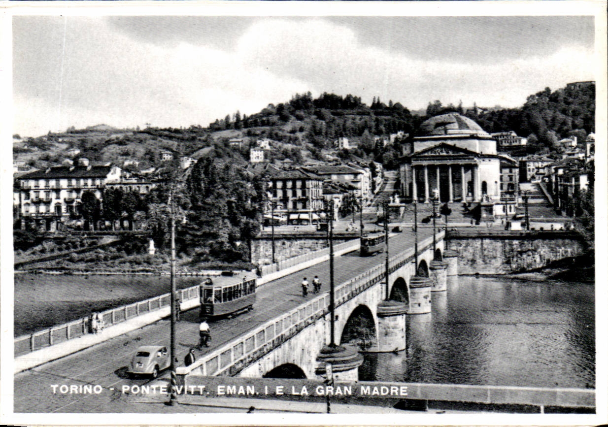 Italia italie Torino Ponte Vitt Eman E la Gran Madre