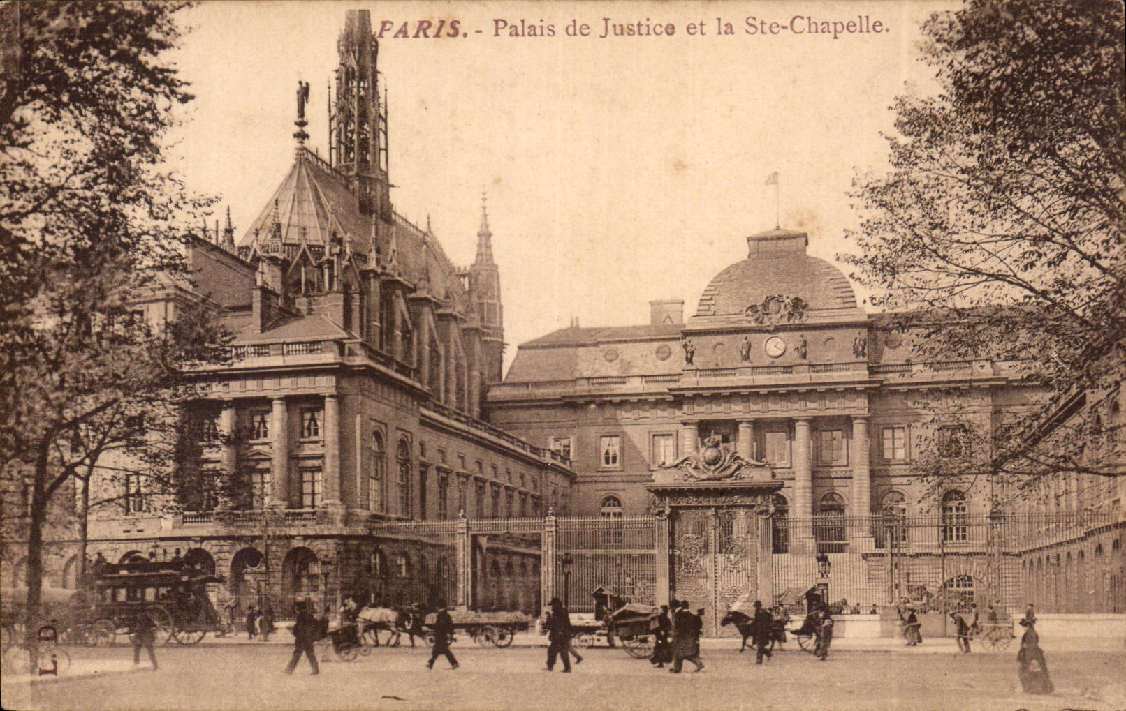 Paris CPA palais de justice et la Sainte chapelle