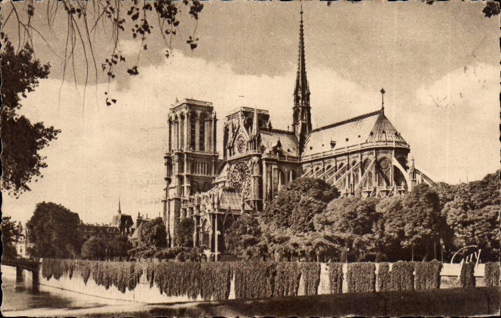 Paris CPA Notre Dame