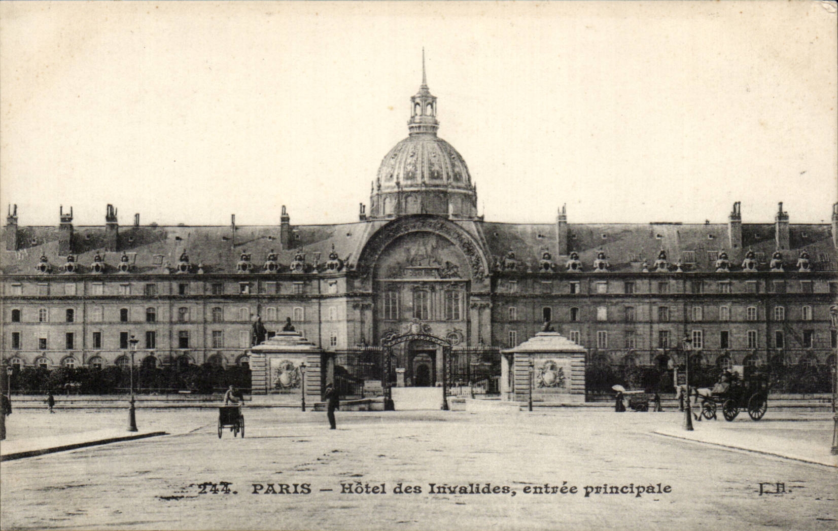 Paris CPA Hotel of Invalides Entered principal