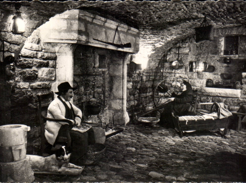 Falls of Tarn CPSM Sainte Enemy the old home Veillee devnt the hearth