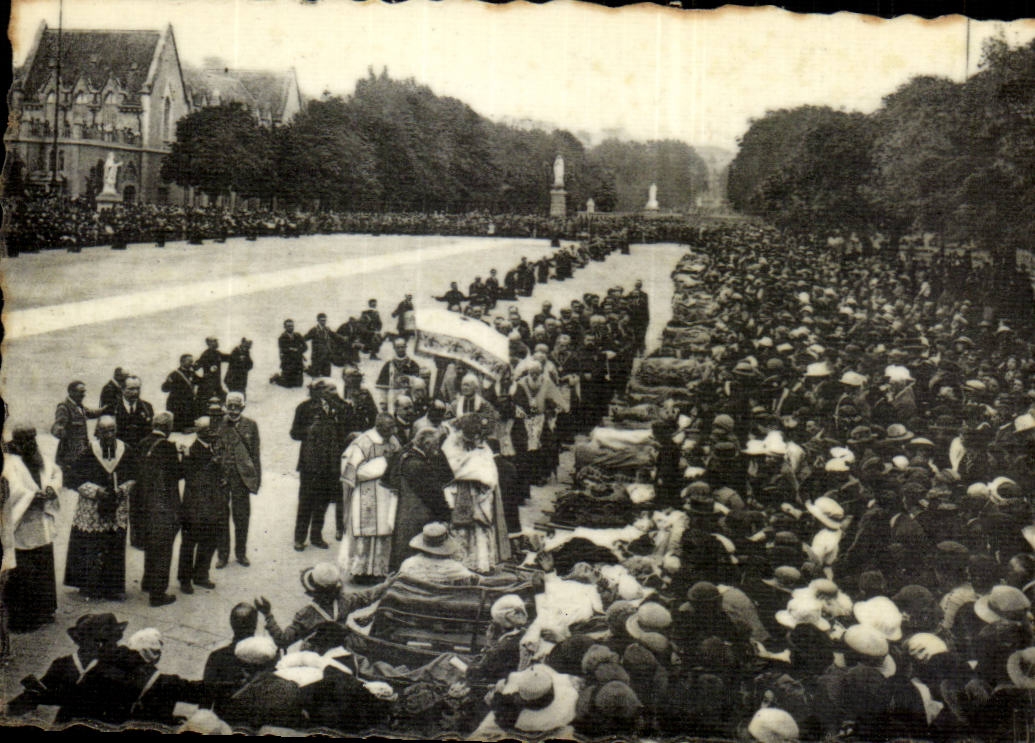 CPSM Lourdes Blessing of the patients