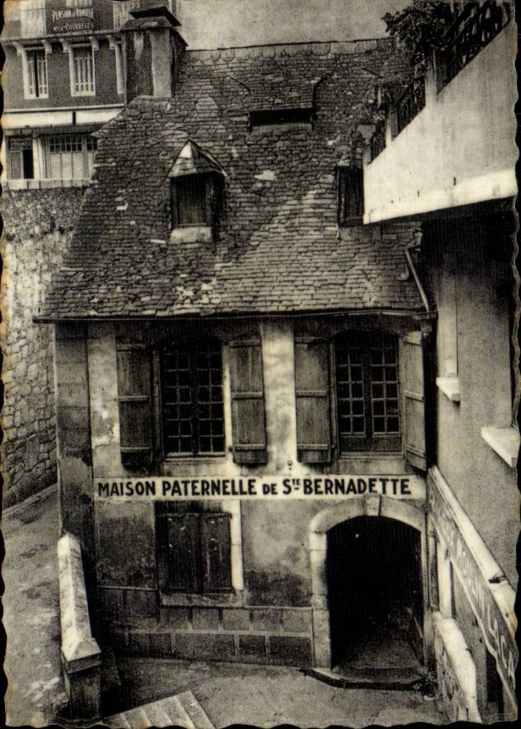 CPSM Lourdes paternal house of co Bernadette