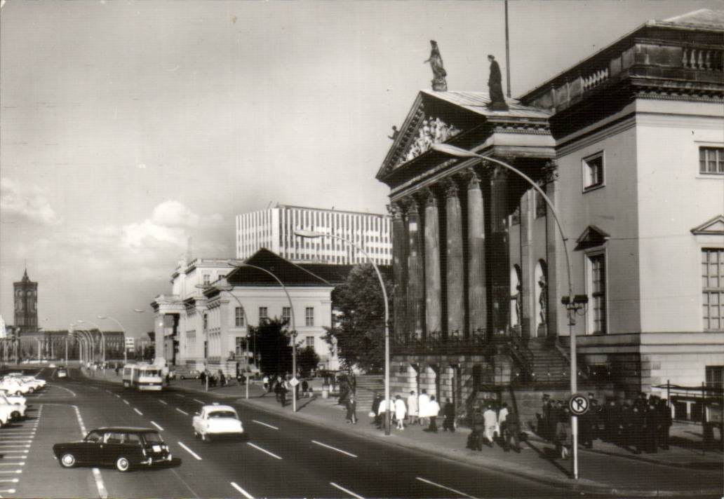 CPSM Berlin Haupstadt DER GDR Deutsche Staatsaper