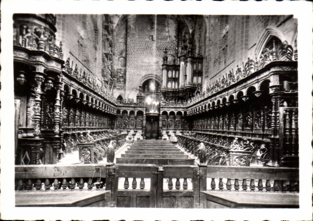 CPSM Saint Bertrand de Comminges Chorus der Kathedralestalle und des Organs umkleiden Organ
