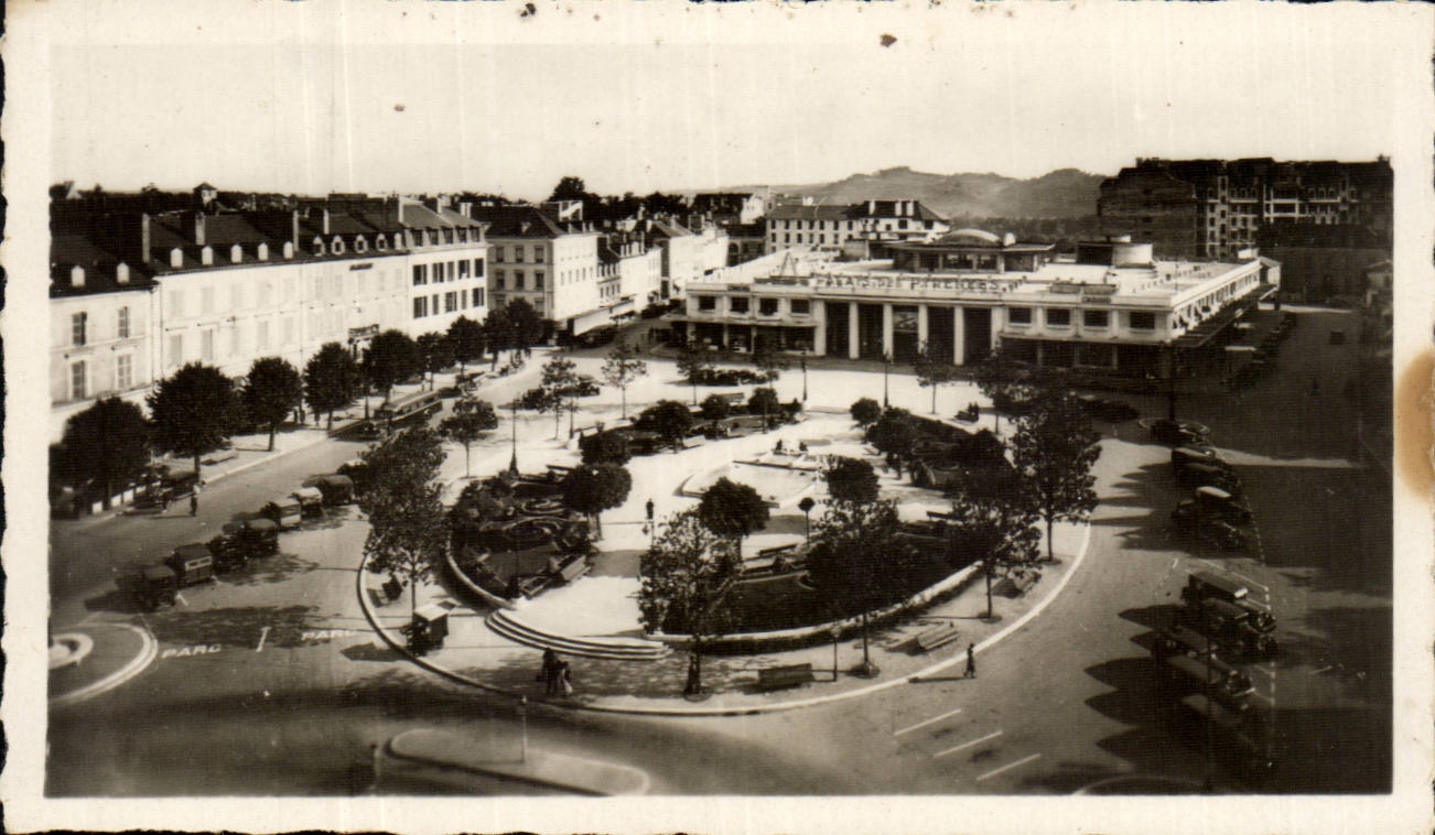 CPSM Pau Ansicht des Clemenceau Platzes