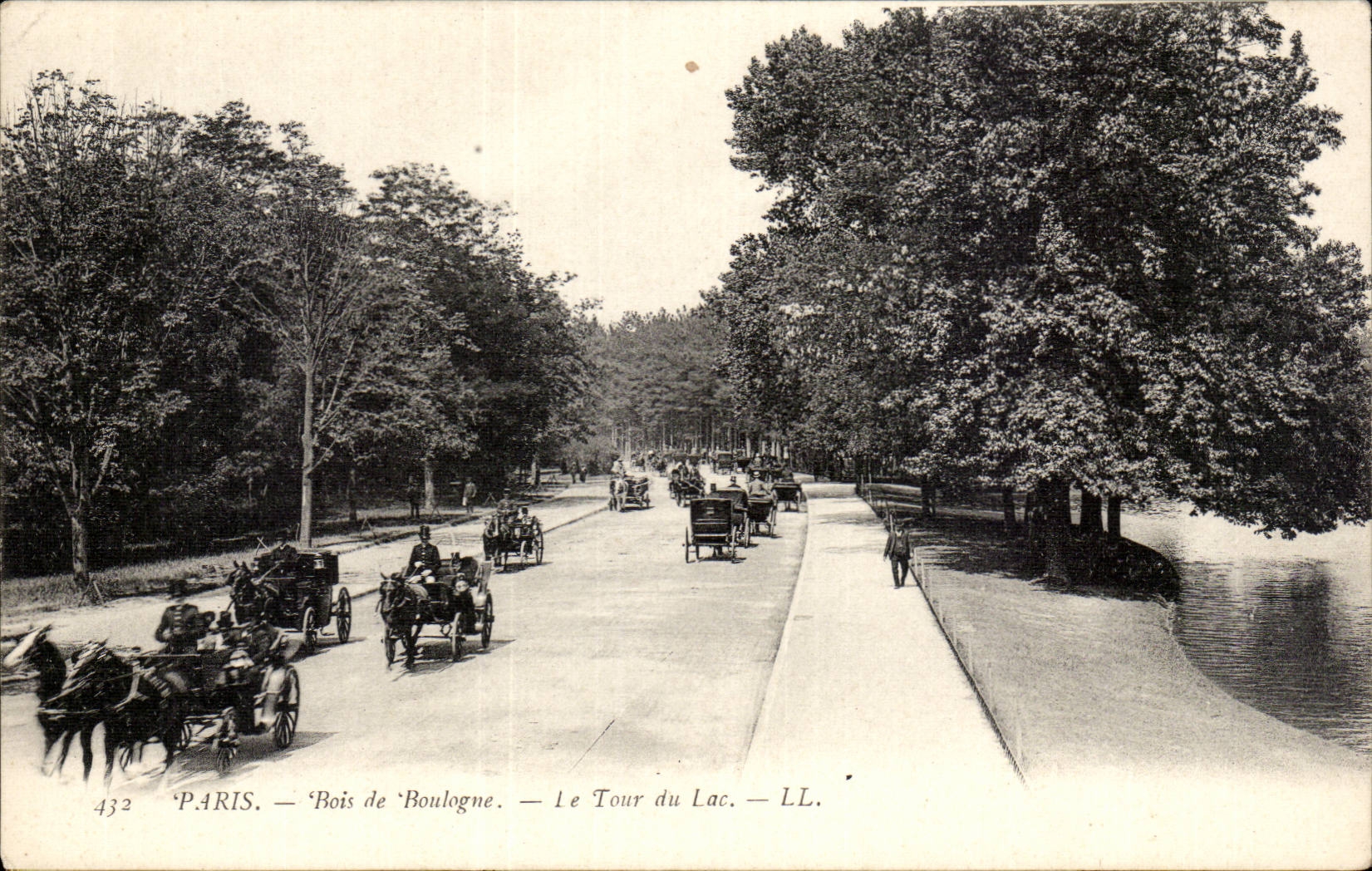 Paris CPA Bois de Boulogne Le tour du lac