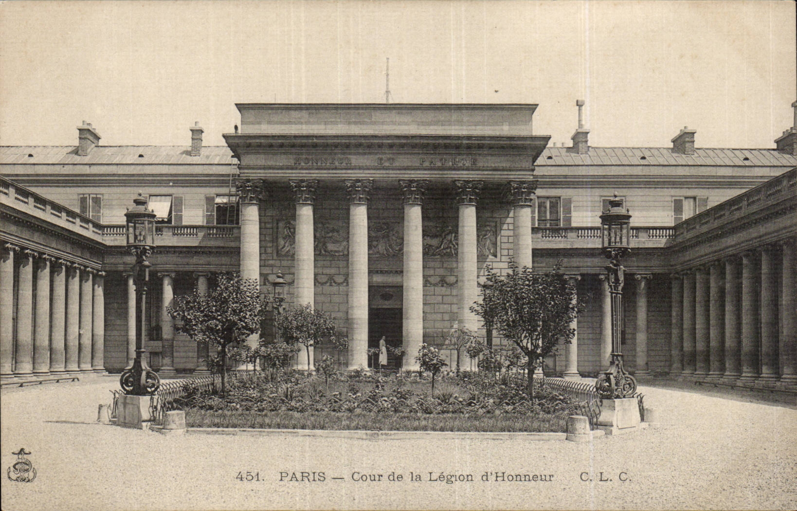 Paris CPA Cour de la legion d'honneur