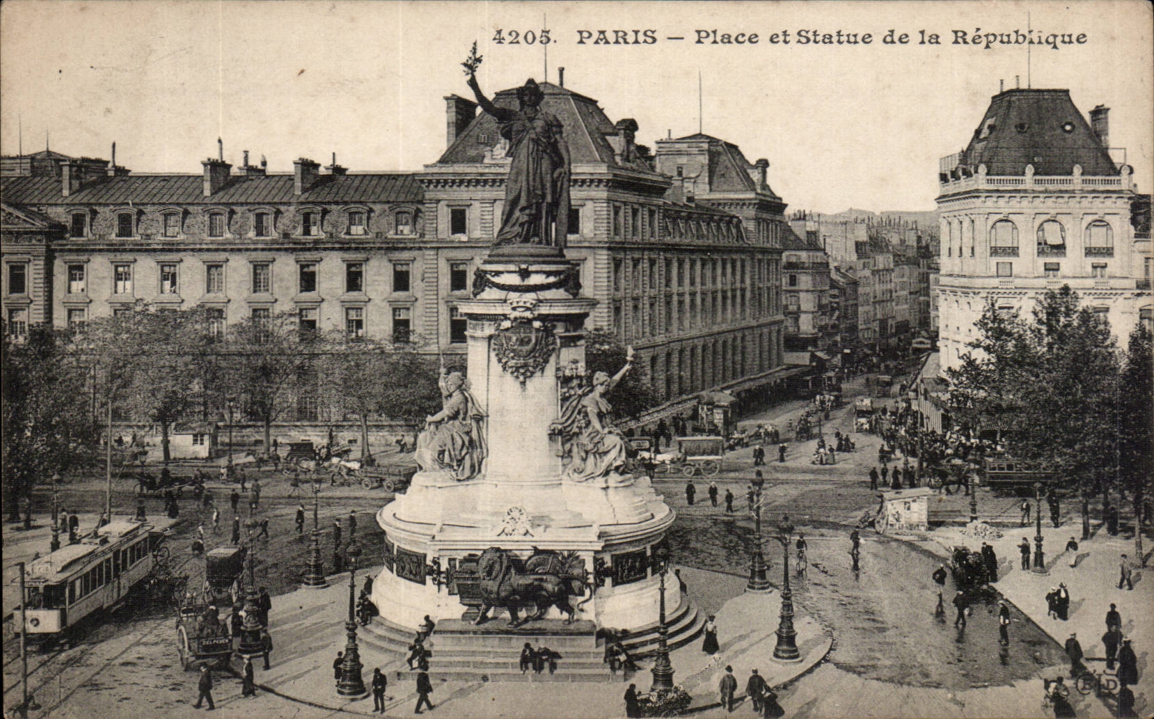 Paris CPA Places and Statue of the republic