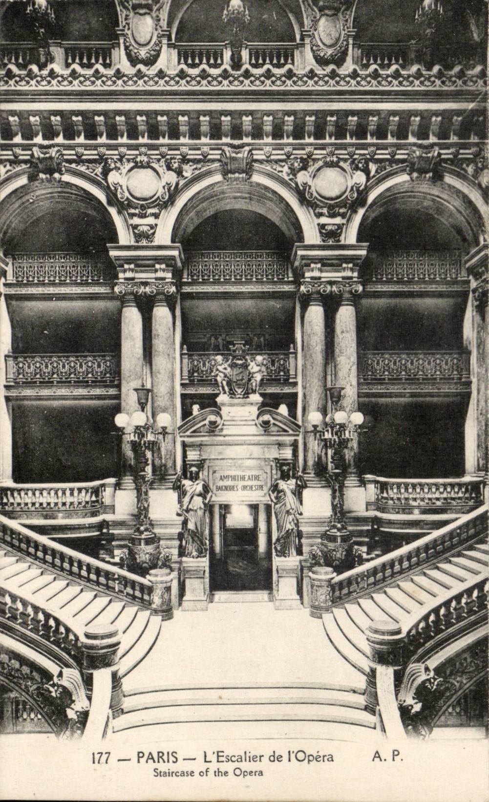 Paris CPA Escalier de l' opera