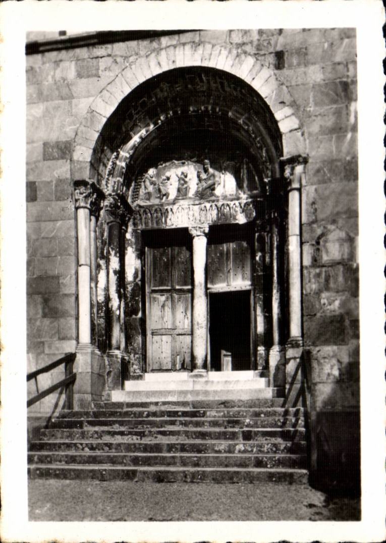 Saint Bertrand de Comminges CPA gate of the cathedral