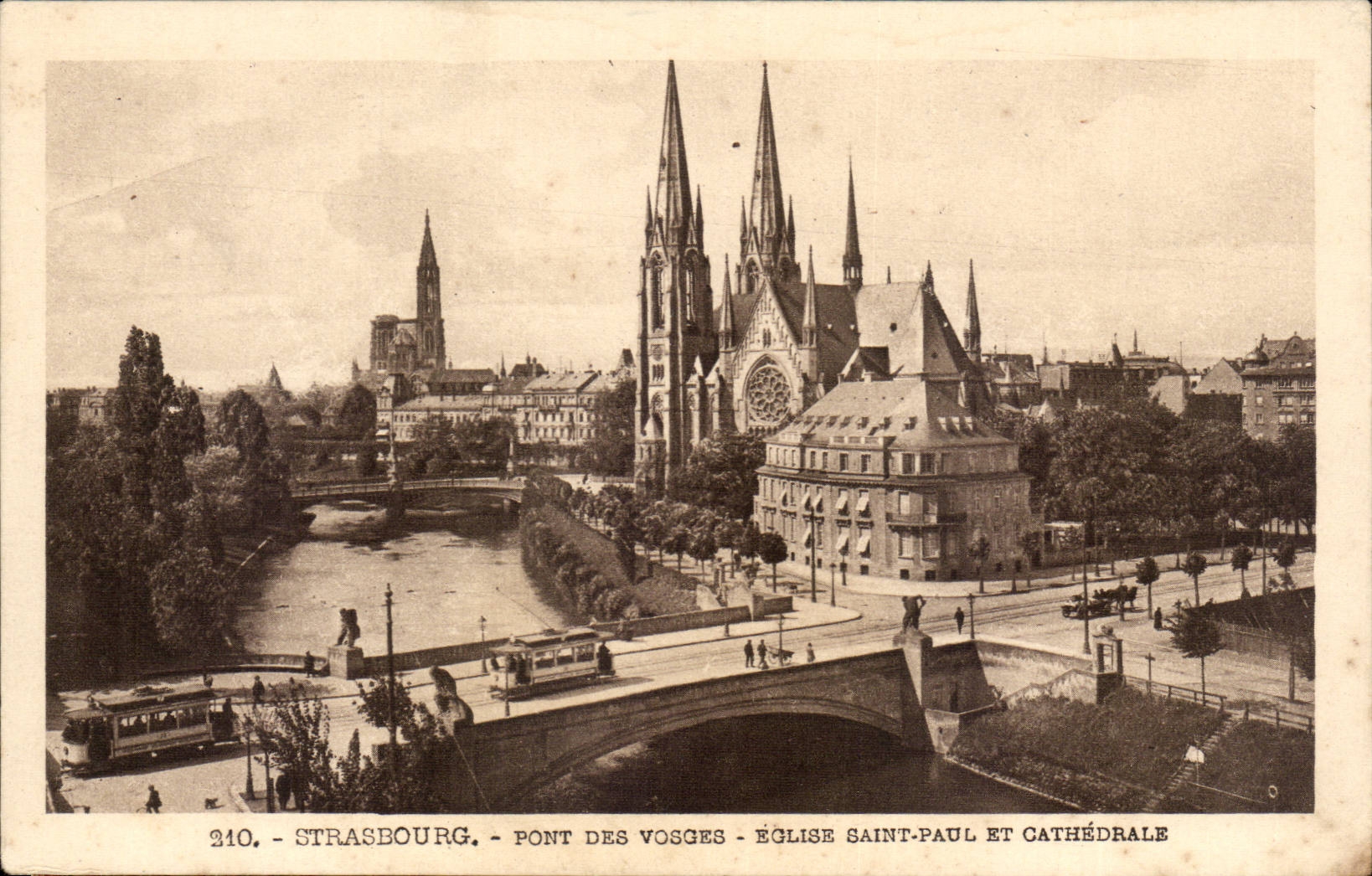 CPA Strasbourg Bridge of the Vosges Saint Paul Church and the cathedral