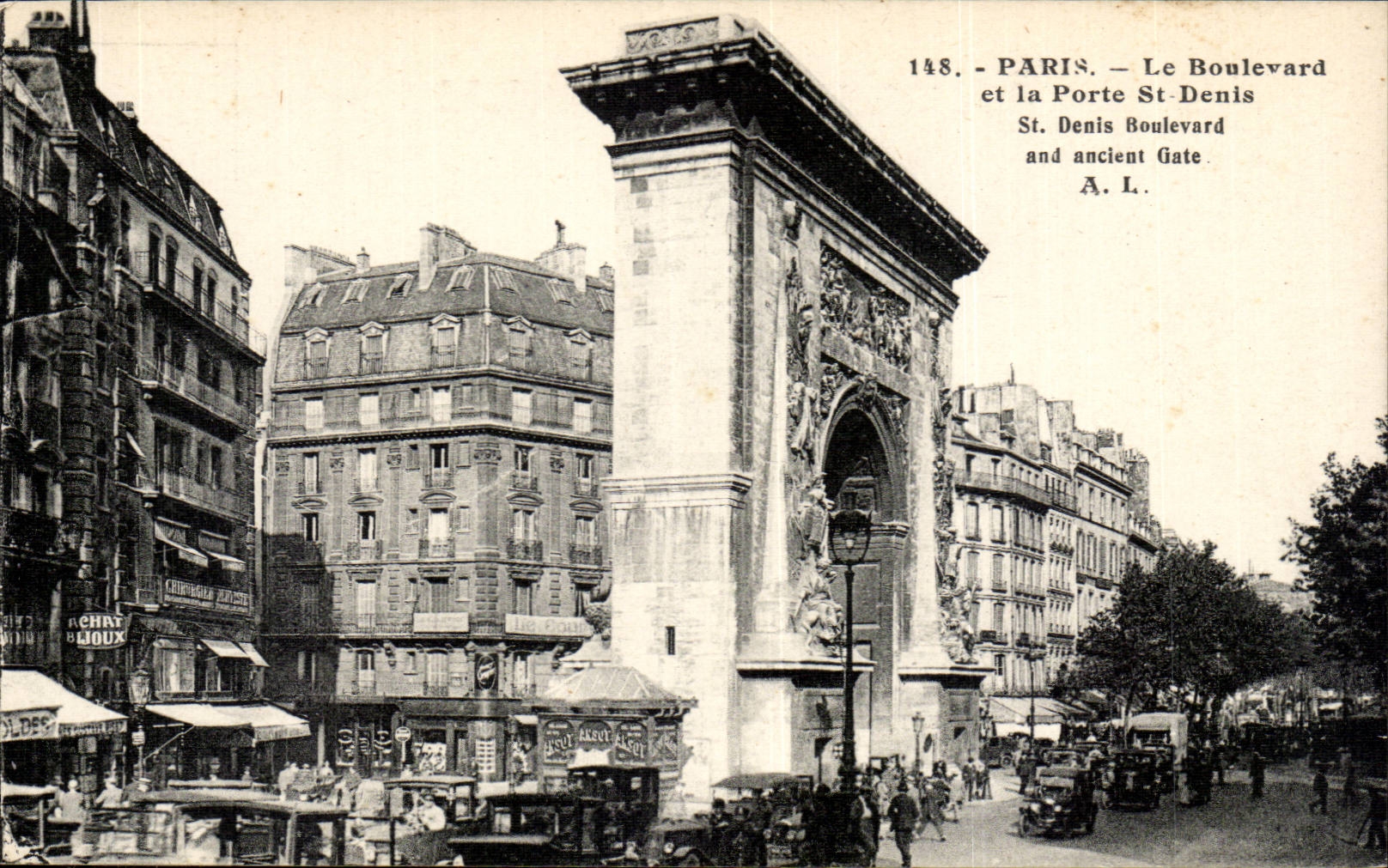 Paris CPA Boulevard and the door St Denis