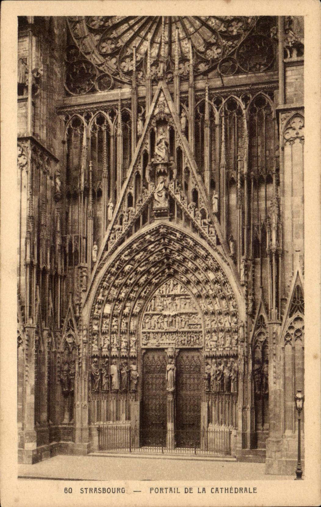 Strasbourg CPA Gate of the cathedral