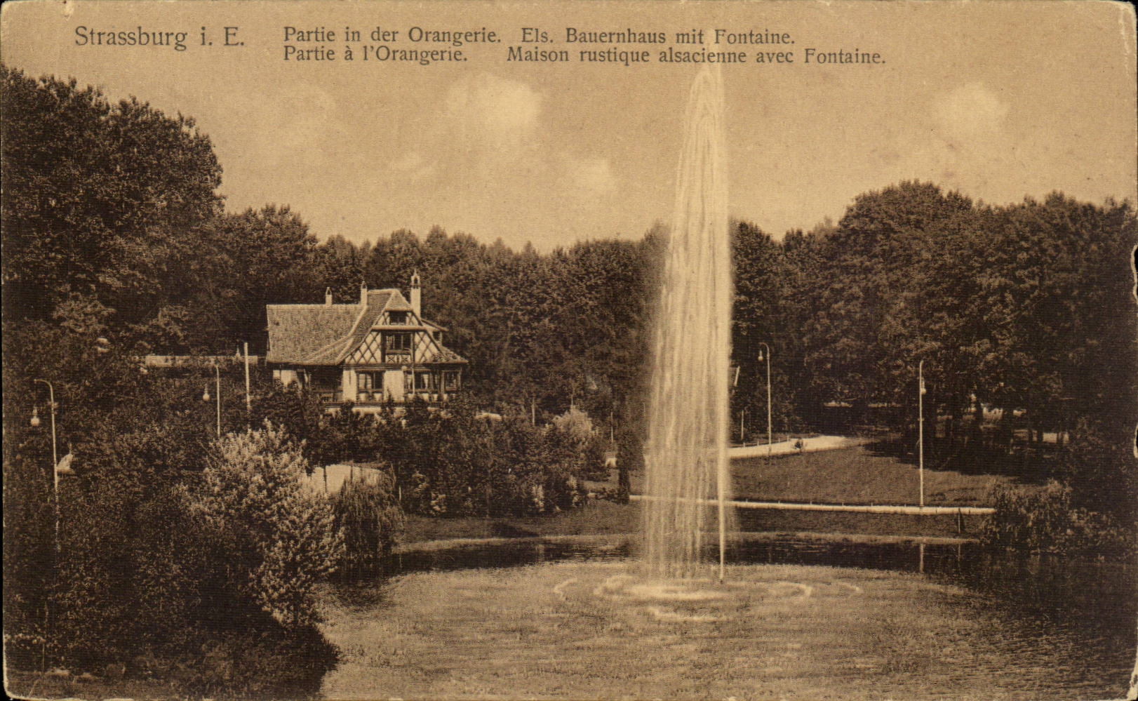 Strasbourg CPA Left to the orangery Alsatian rustic House with fountain