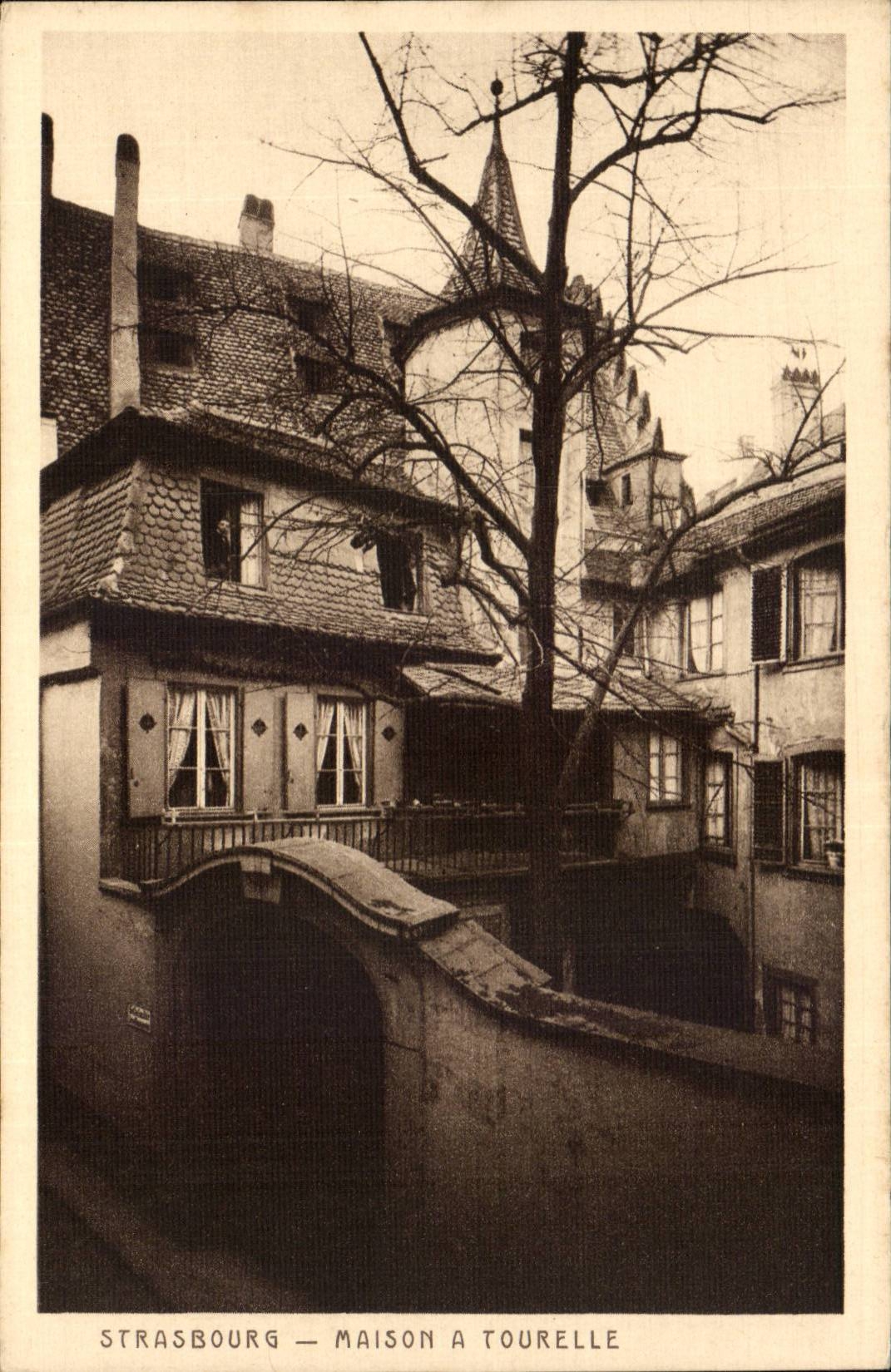 Strasbourg CPA Maison has turret