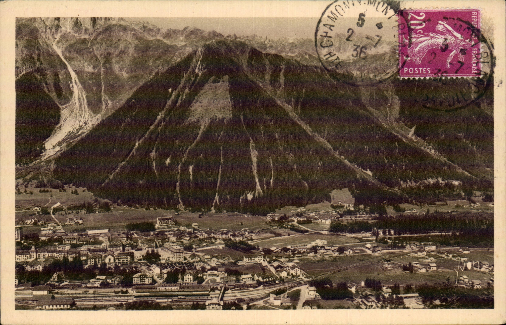 CPA Chamonix et le Mont Blanc Brevant vus de la cascade de Blaitiere